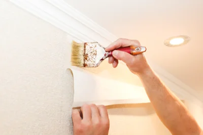 Pose de papier peint aux Pineaux — revêtements muraux et toiles de verre